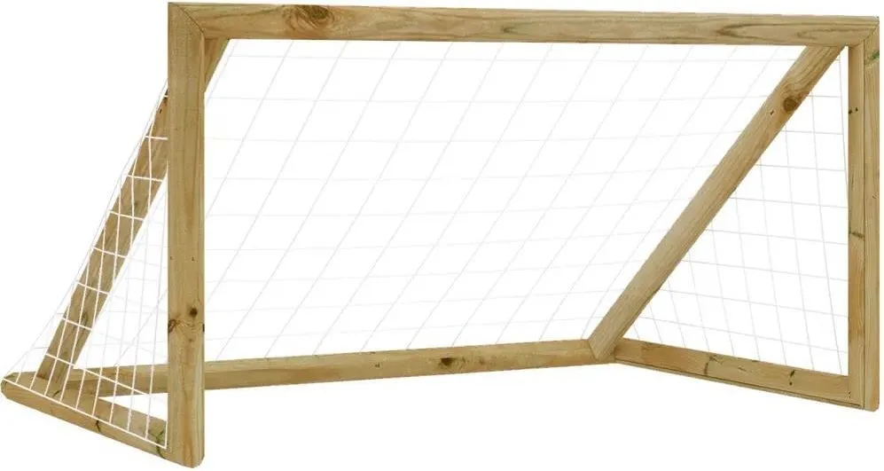 zmontowana drewniana bramka piłkarska