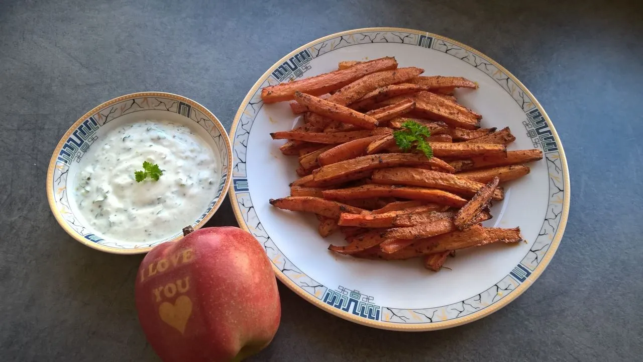 różne dipy do frytek z marchewki