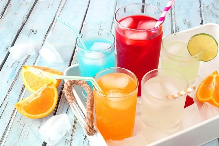 Zdjęcie Najlepsze drinki kobiece: słodkie i orzeźwiające przepisy na koktajle