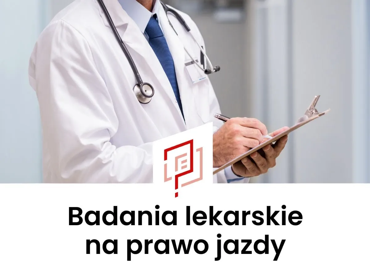 Lekarz w białym kitlu z dokumentami i stetoskopem. Badania lekarskie na prawo jazdy – dowiedz się, jaki lekarz jest potrzebny.