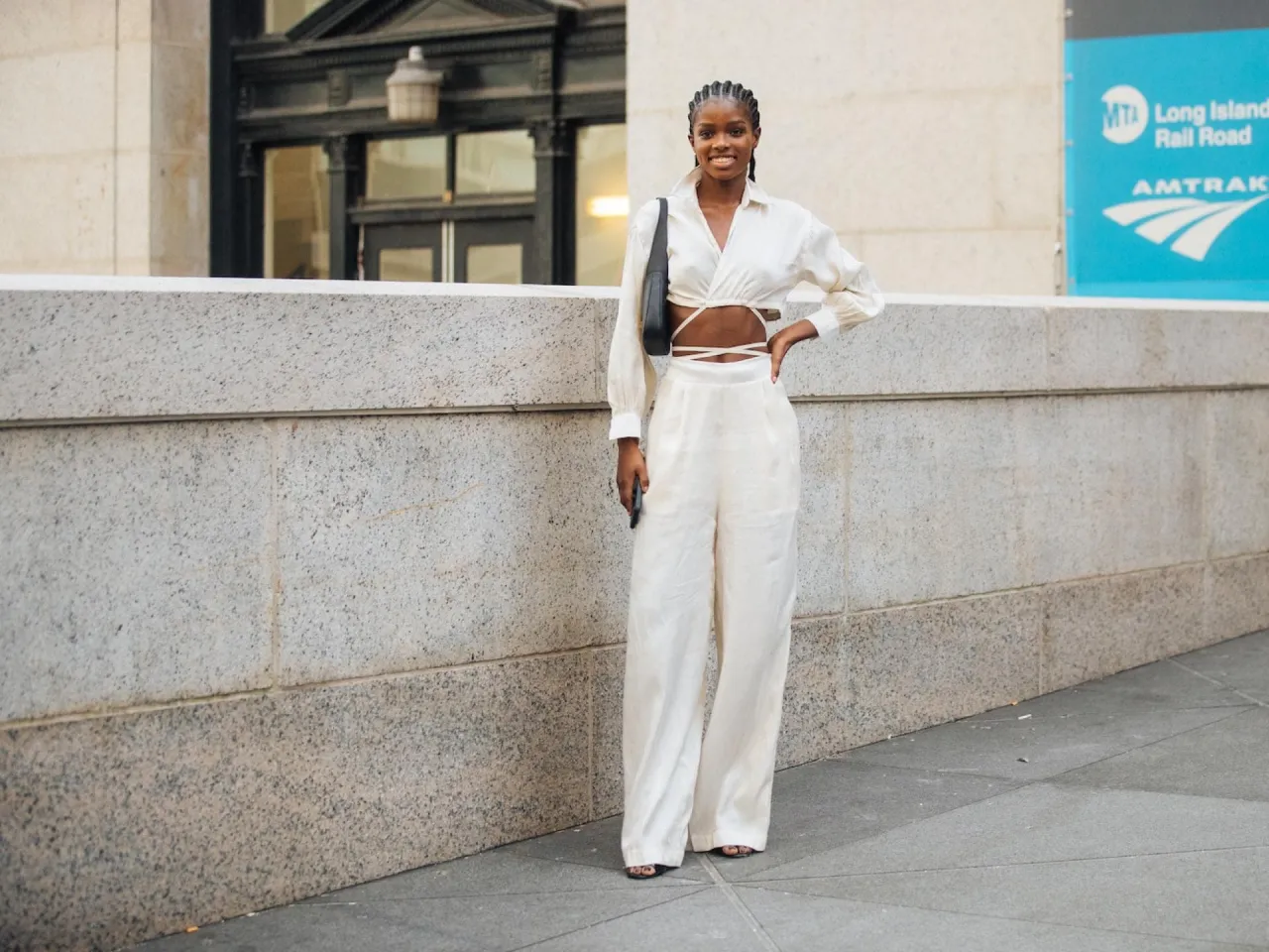 Styling-Tipps für kleine Frauen Hosen