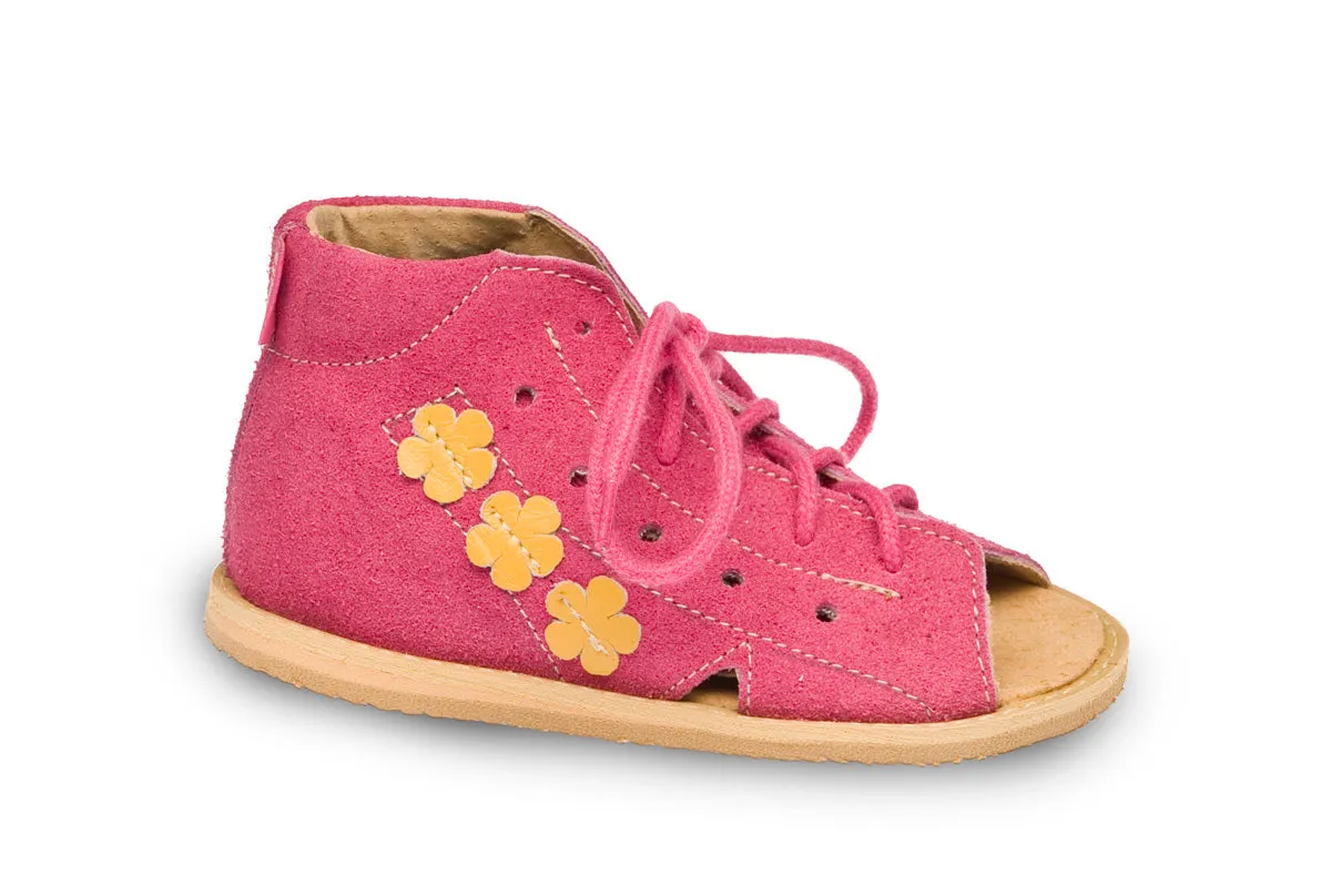 idealne kapcie dla dziecka fizjoterapeuta