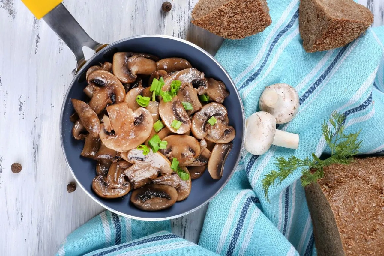 Prawidłowo przygotowane grzyby mun w kuchni
