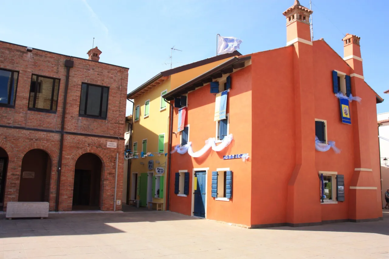 caorle bunte fischerh&auml;user