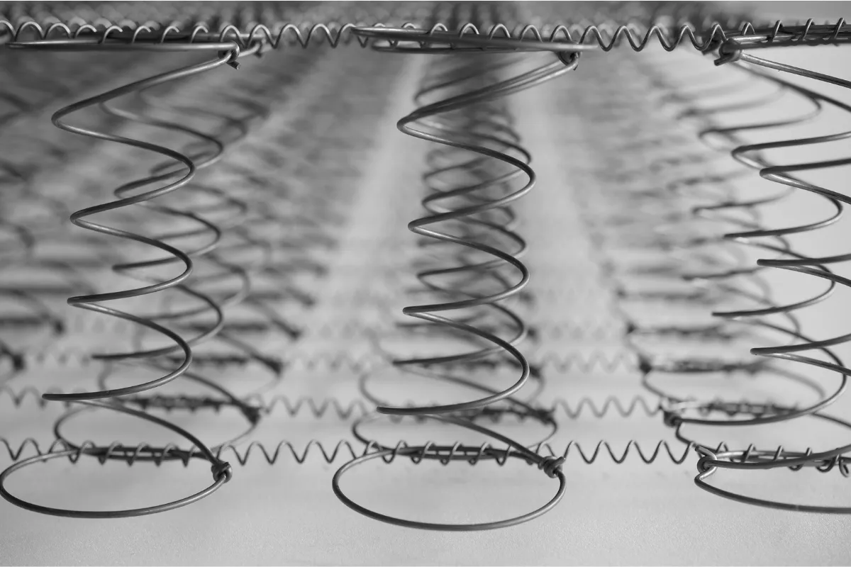 porównanie sprężyn bonell faliste