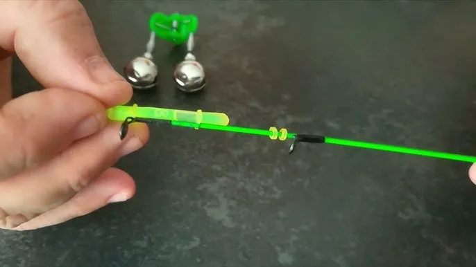 Zdjęcie Jak założyć dzwonek na wędkę – proste kroki, by nie przegapić brania