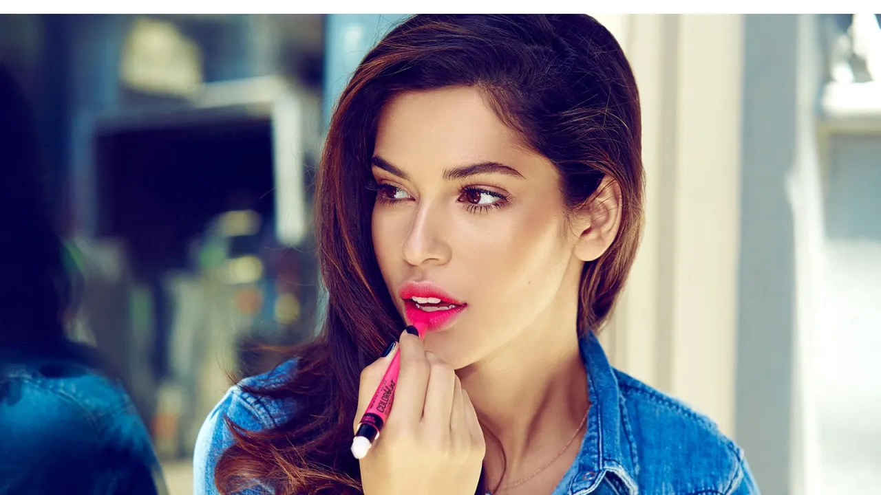 efekt wygładzenia sk&oacute;ry makijaż blur