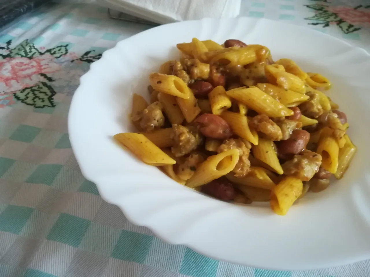 minestra di fagioli con pasta e salsiccia