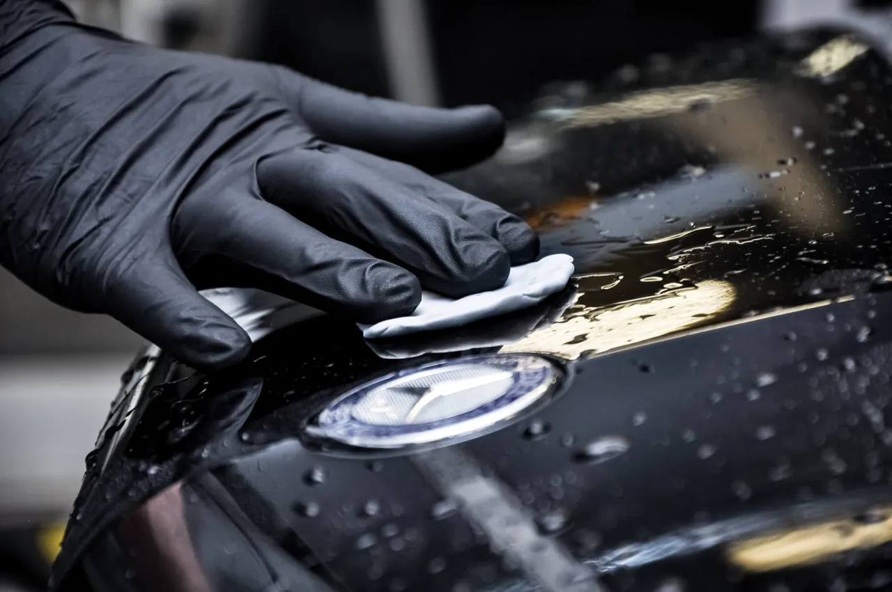 Samochód z obcą farbą na karoserii