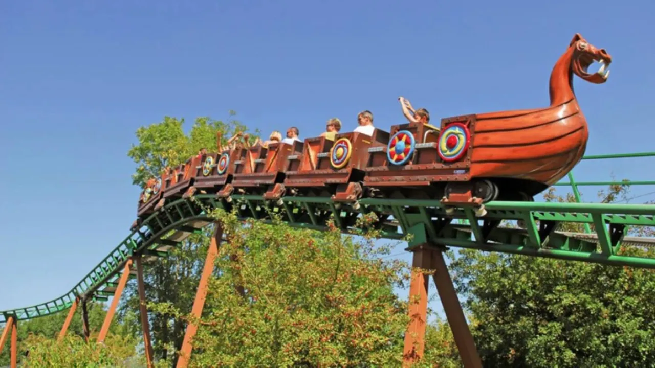 Festyland parc d'attractions vue générale