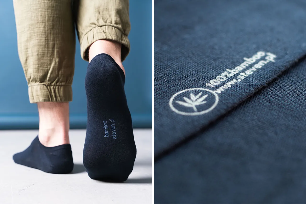 Skarpetki bambusowe na tle bambusowych pęd&oacute;w