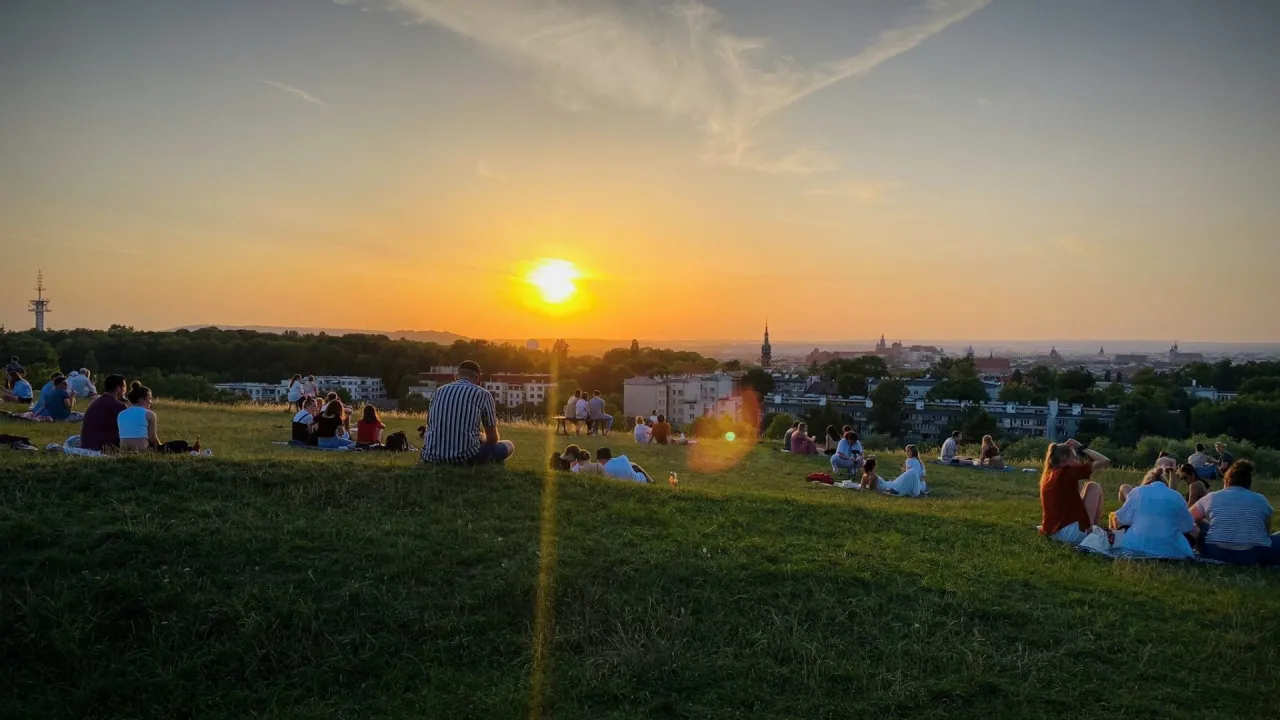 Zach&oacute;d słońca Kopiec Kraka Krak&oacute;w