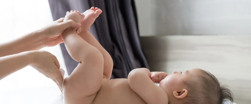 jak prawidłowo czyścić pupę niemowlaka