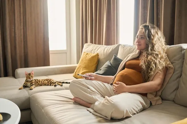 kobieta w ciąży relaks w domu