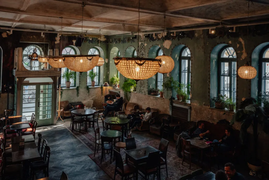 Klimatyczna restauracja Kazimierz Krak&oacute;w