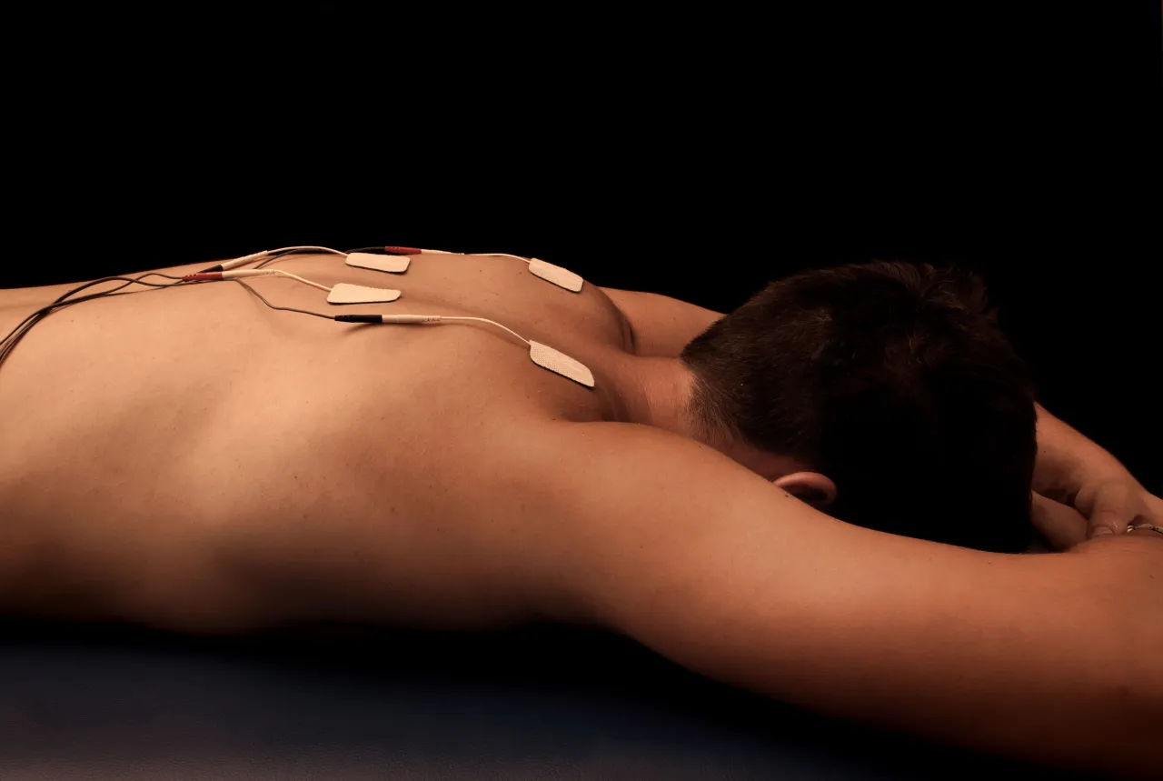 rehabilitacja TENS aparat elektrody