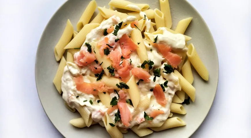 Penne z łososiem różne warianty