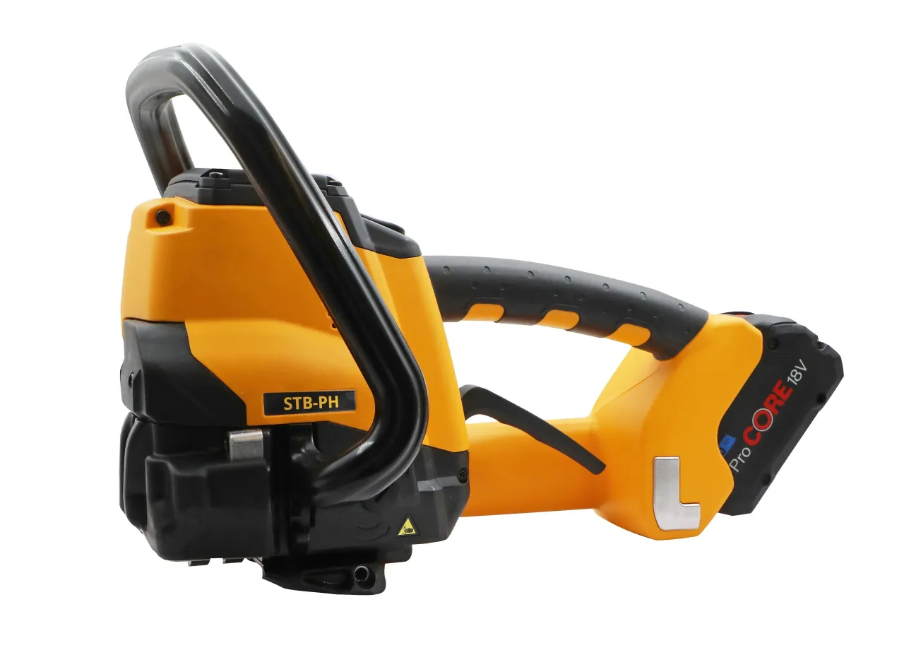 Wiązarka akumulatorowa w akcji zastosowanie na budowie