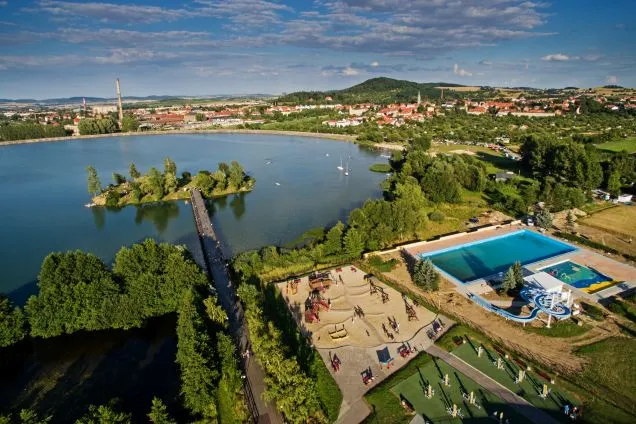 Jezioro Dolny Śląsk krajobraz