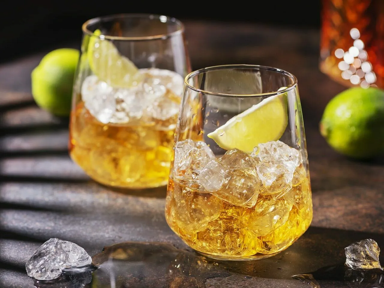 Drinki z ciemnym rumem estetyczne