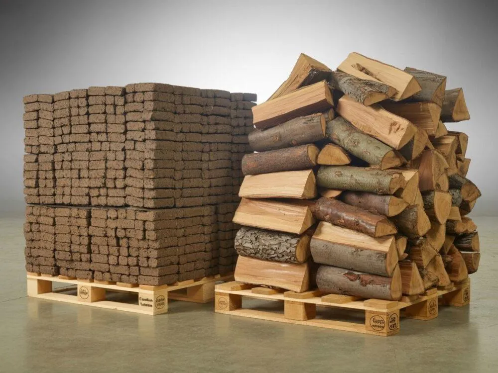 brykiet drzewny i drewno opałowe por&oacute;wnanie