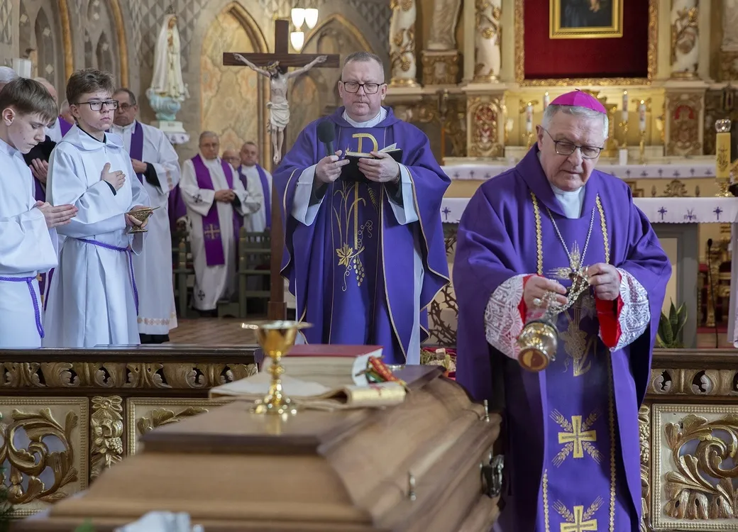 Zdjęcie Ks. Ryszard Potyrała: proboszcz parafii św. Maksymiliana w Gliniku