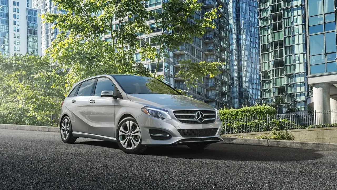 Zdjęcie Mercedes Klasa B – elegancja, funkcjonalność i nowoczesne technologie