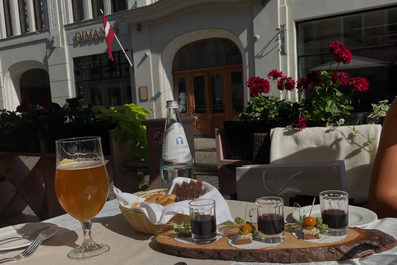 Zdjęcie Gdzie zjeść w Rydze? Odkryj najlepsze miejsca na lokalne smaki