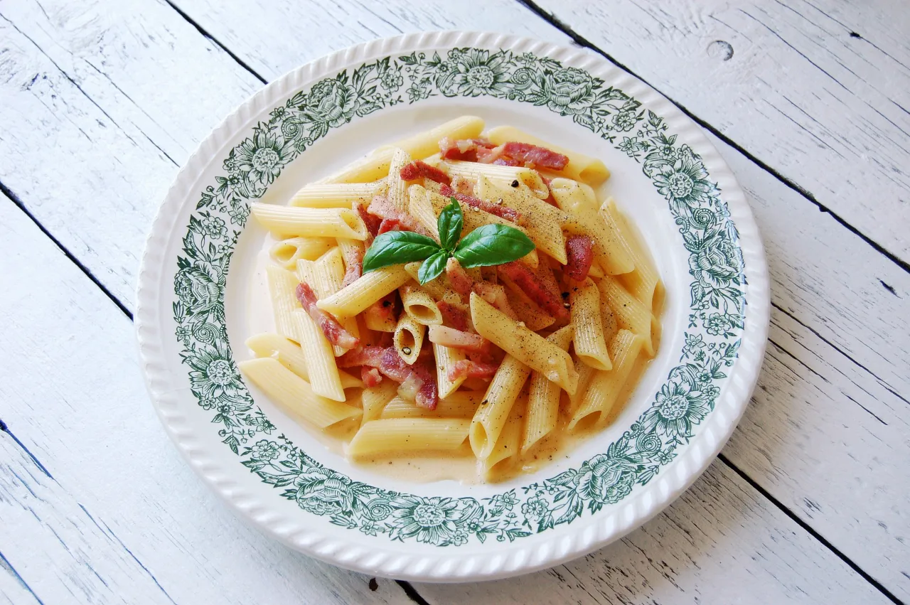 Zdjęcie Prosty przepis na penne carbonara – jak uniknąć błędów i zrobić idealne danie