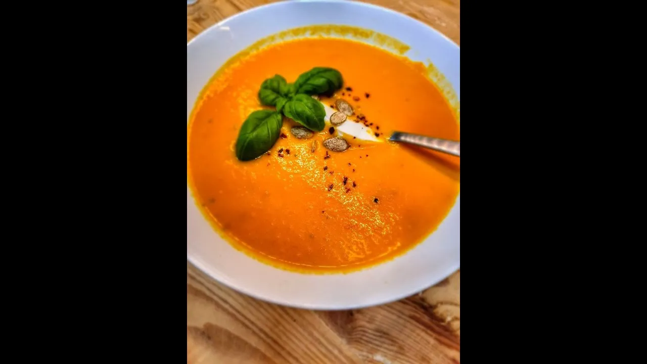 Zdjęcie Jak zrobić zupę dyniową krem, która zachwyci smakiem i aromatem