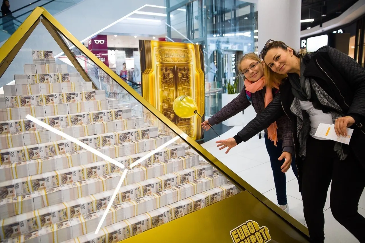 Zdjęcie Kto wygrał w Eurojackpot? Zaskakujące wyniki i nagrody w losowaniu