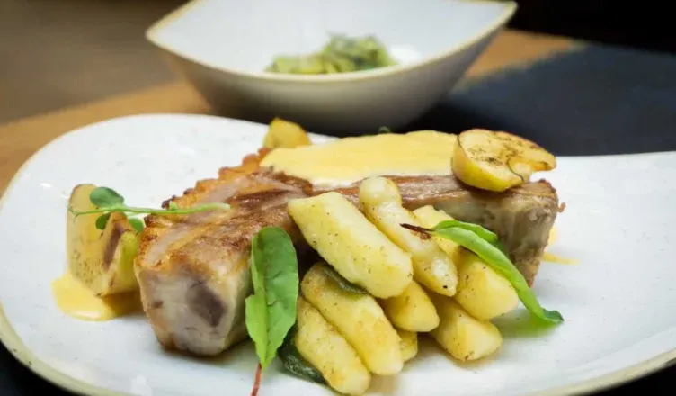 Zdjęcie Kuchnia regionalna Katowice: odkryj smaki Śląska w najlepszych restauracjach