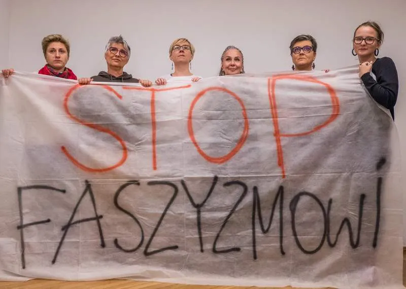 Zdjęcie Am I Racist: Lustro dla społeczeństwa