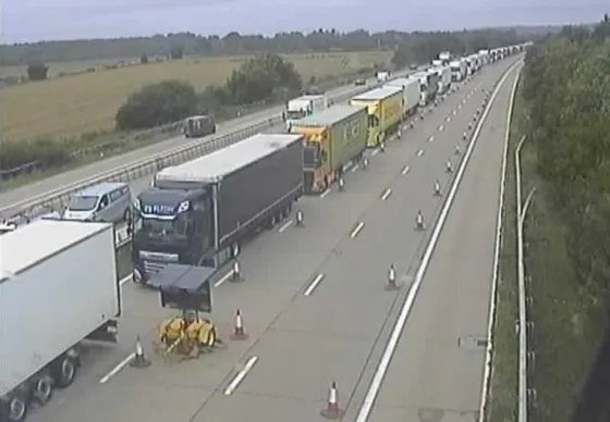 Zdjęcie Czy w Calais jest bezpiecznie? Odkryj zagrożenia i bezpieczne miejsca