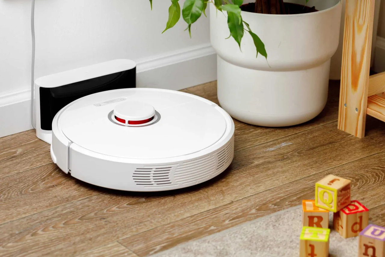Zdjęcie Najlepsze roboty sprzątające do sierści, które ułatwią życie właścicieli zwierząt