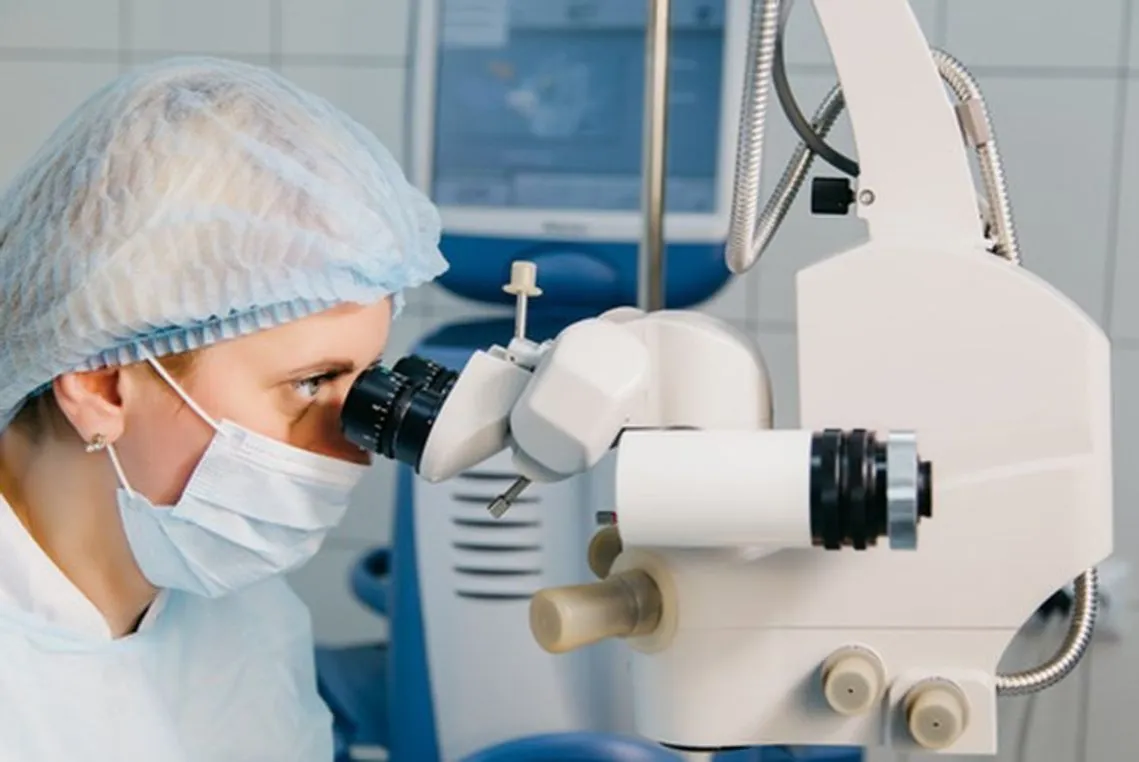 Zdjęcie Kiedy ciąża po laserowej korekcji wzroku? Dowiedz się, co musisz wiedzieć