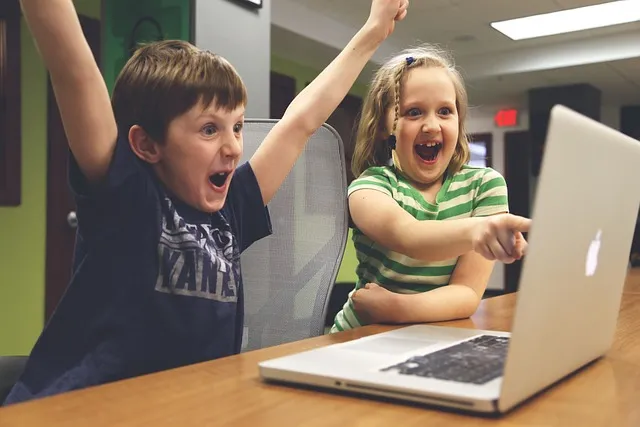 Zdjęcie Integracyjna szkoła podstawowa: jak wspierać dzieci z różnymi potrzebami edukacyjnymi