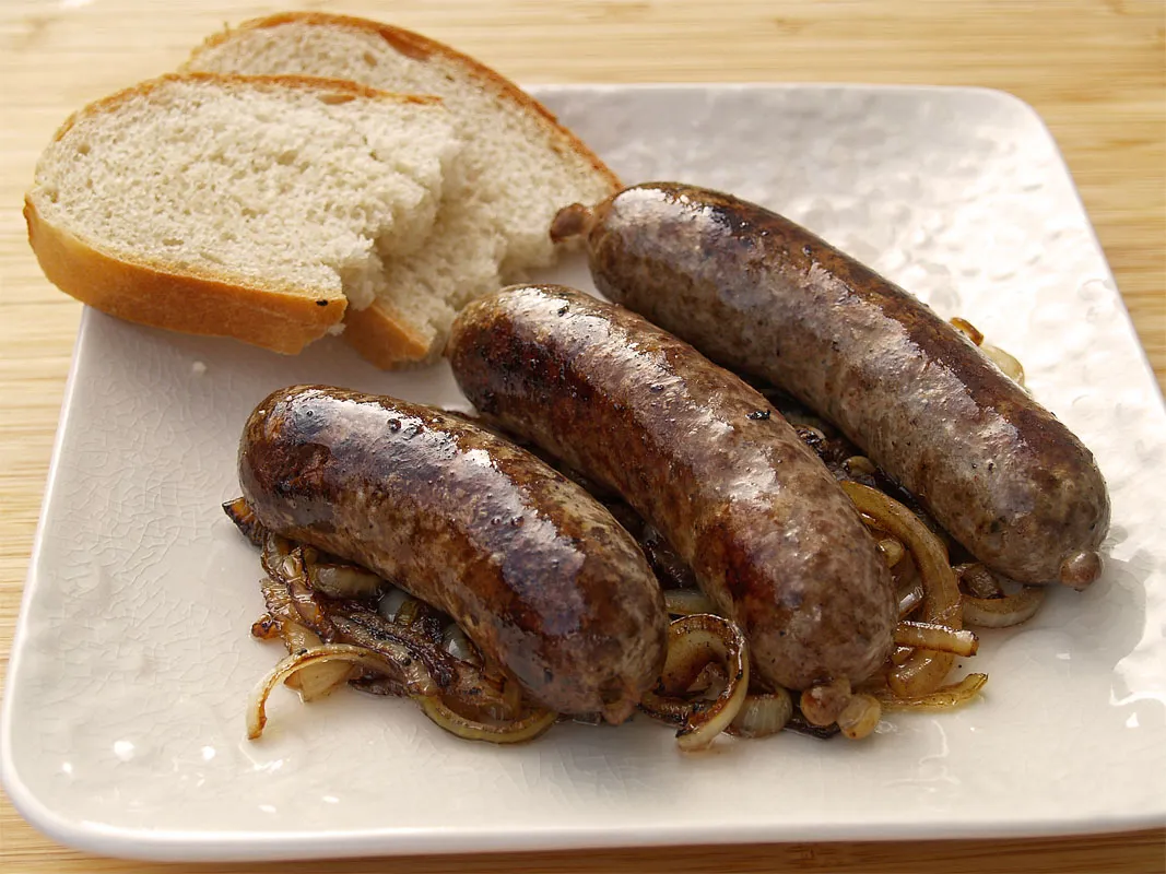 Zdjęcie Kiełbasa z gęsi: tradycyjny przepis na wyjątkowy smak i aromat
