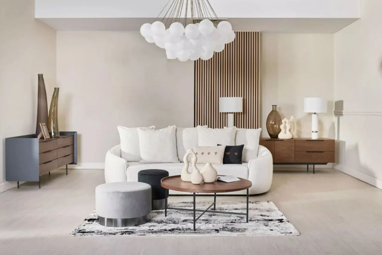 Zdjęcie Ożyw beżowy salon: Proste triki na styl i przytulność