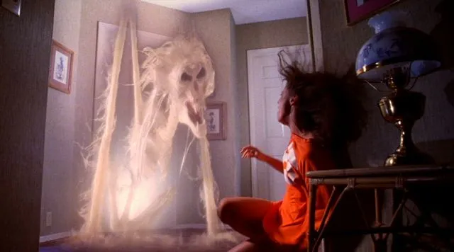 Zdjęcie Duch - przerażający remake kultowego horroru. Recenzja filmu