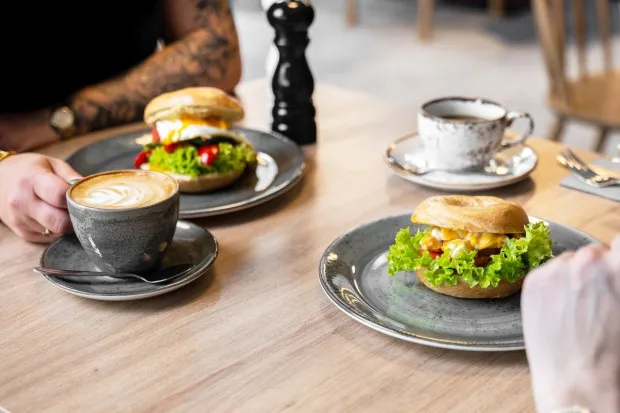 Zdjęcie Gdzie zjeść w Bolesławcu? Odkryj najlepsze restauracje i smaki