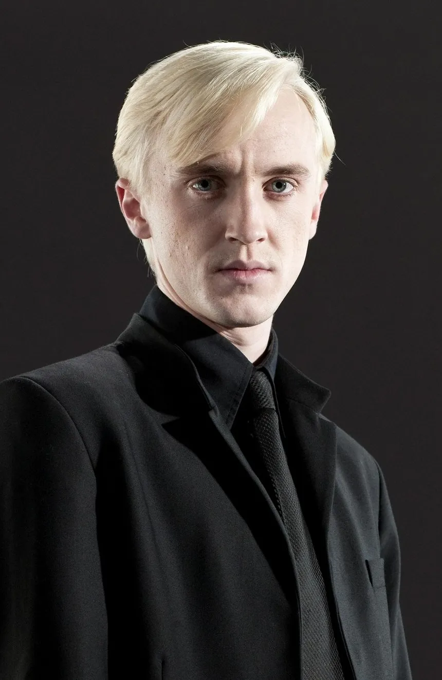 Zdjęcie Świeczka o zapachu Draco Malfoy – tajemnicze aromaty z Harry'ego Pottera