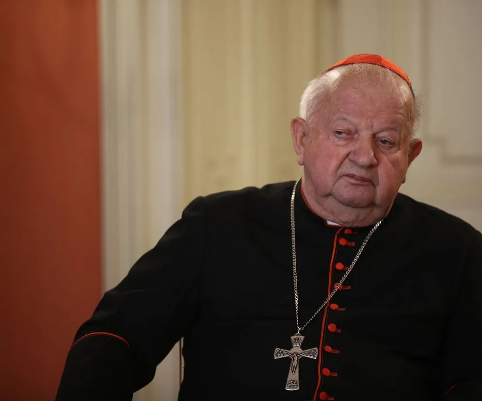 Zdjęcie Czy kardynał Dziwisz żyje? Ostatnie informacje o jego zdrowiu i życiu