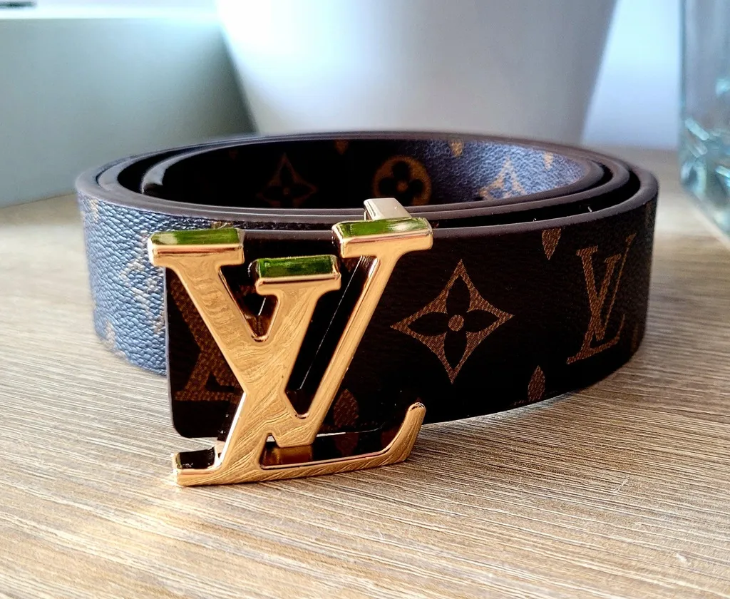 Zdjęcie Gdzie kupić pasek Louis Vuitton? Sprawdzone miejsca i ceny
