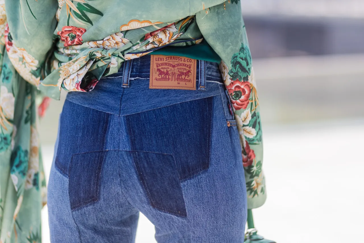 Zdjęcie Levi's 501 damskie stylizacje, które odmienią Twój codzienny look