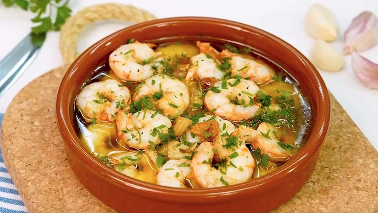 Zdjęcie Cómo hacer gambas al ajillo: receta fácil y deliciosa para disfrutar
