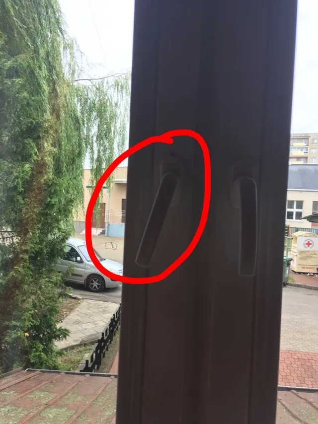 Zdjęcie Jak otworzyć okno plastikowe bez uszkodzeń i frustracji