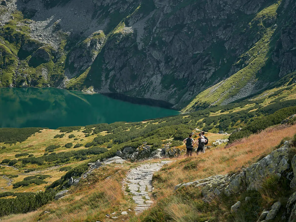 Zdjęcie Łatwy szlak na Zawrat z Doliny Pięciu Stawów: trasa, czas i atrakcje