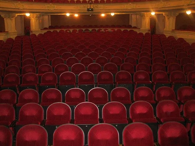 Zdjęcie Najlepsze teatry w Warszawie, które warto odwiedzić i zobaczyć