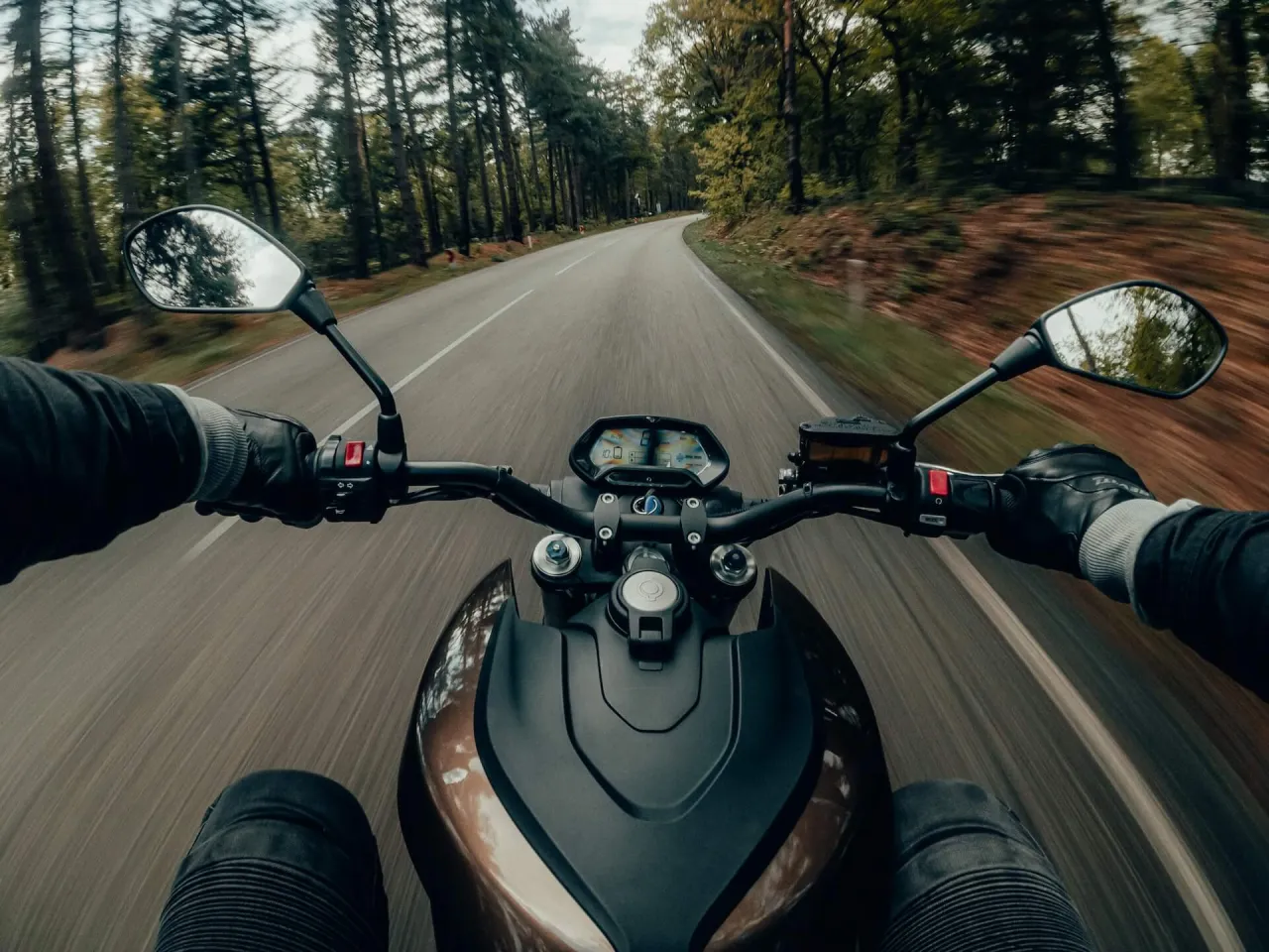 Zdjęcie Trasy motocyklowe Bieszczady - odkryj najpiękniejsze szlaki i atrakcje